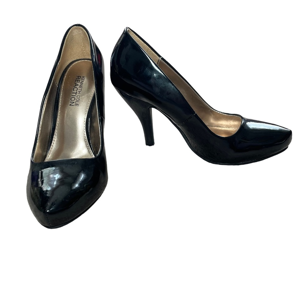 Kenneth Cole Reaction Tiki Time Women’s Black Patent Leather Heels Size 5.5
